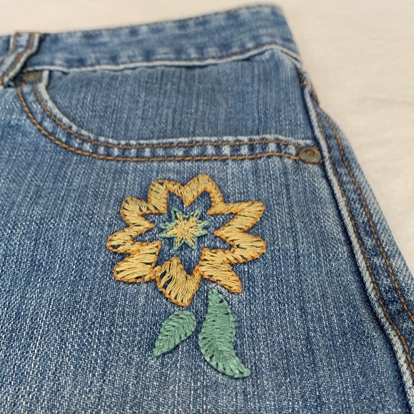 LEVI’S Button Fly Floral Embroidered Denim Mini Skirt - Picture 5 of 16